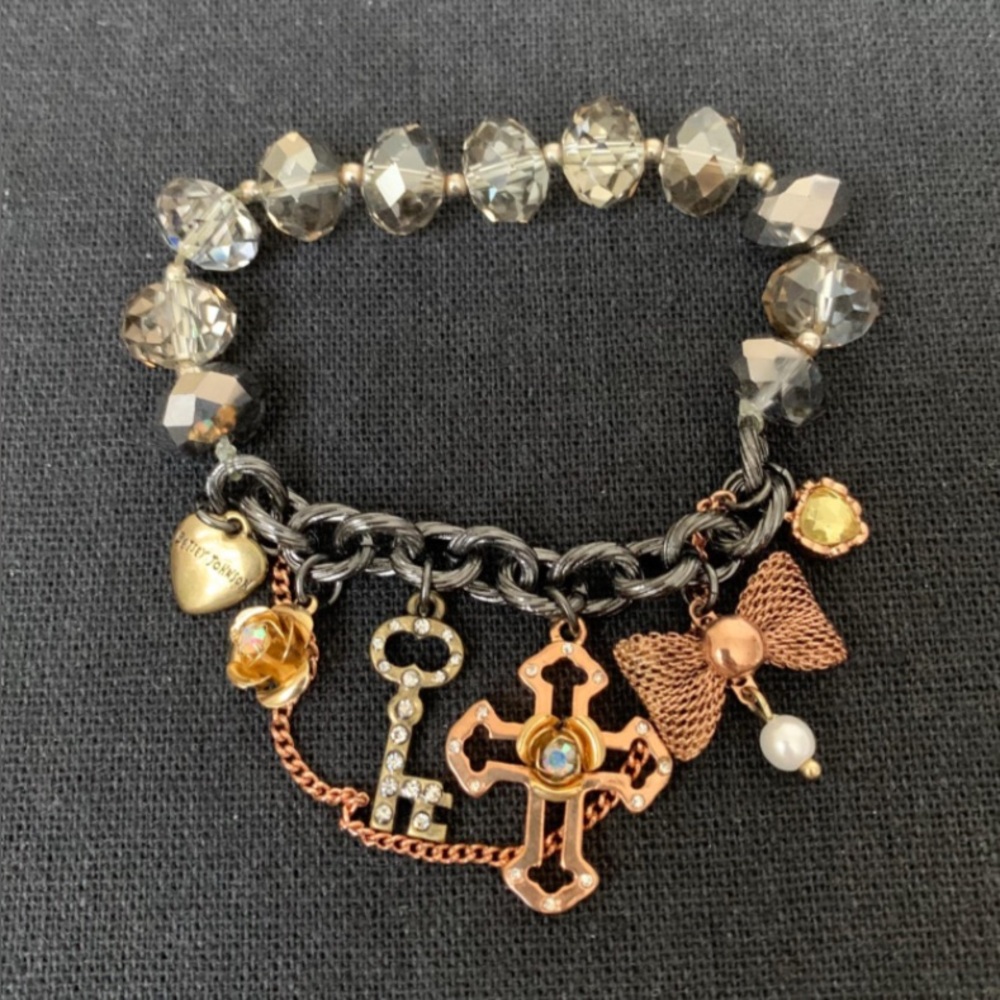 Betsey Johnson cross with bow flower and key charms bracelet vintage NWOT